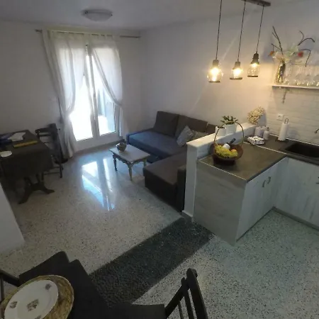Aegean Stone House Апартаменти *